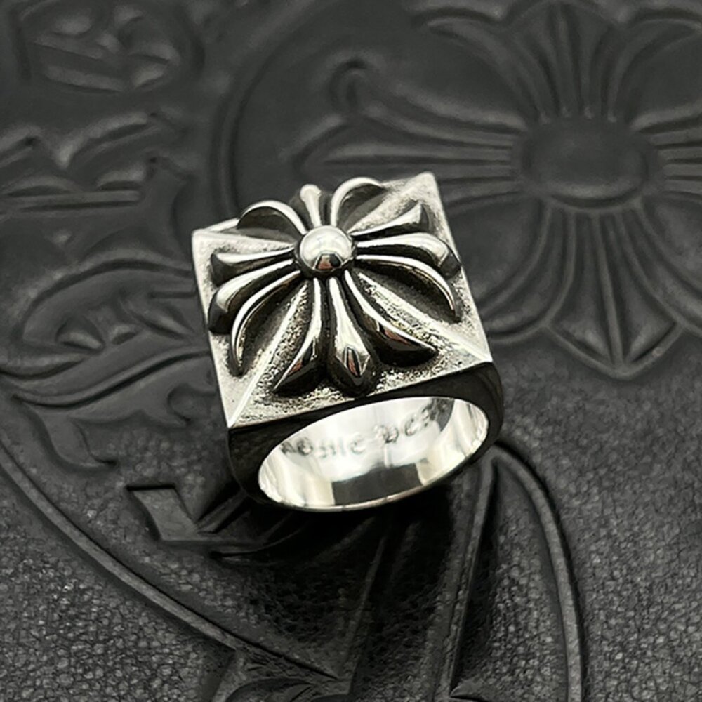 Chrome Hearts Three-Dimensional Cross Flower Wide Ring - Picture 7 of 9